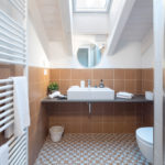 Villa Brunelli - appartamenti Riva del Garda - Lake Garda - Garda Trentino - Italy- large bathroom with shower